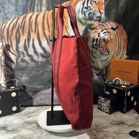 HERMES Fourre Tout Red Canvas Tote / Shopping Bag. In GUC - Picture 2 of 14